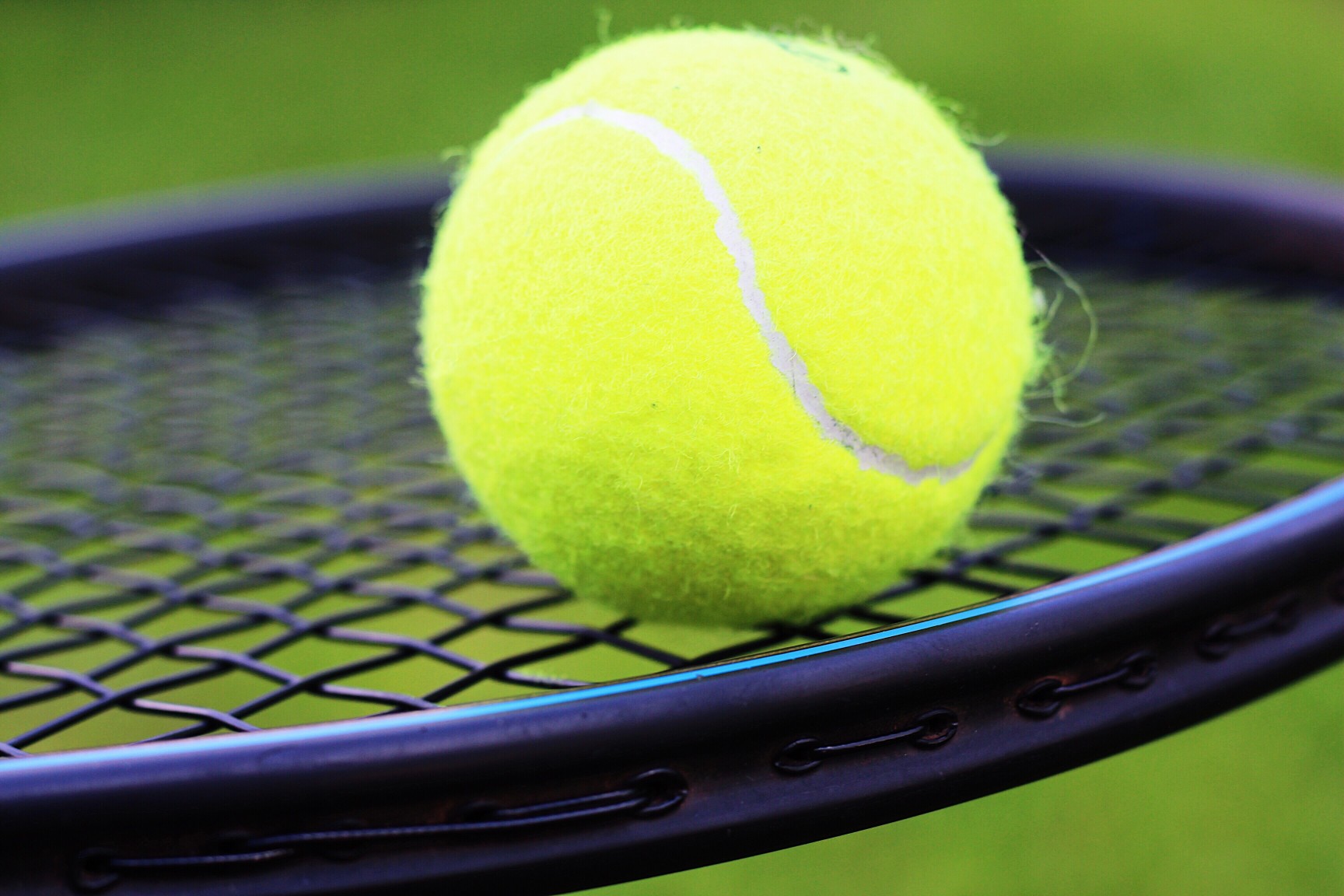 Die richtige Tennissaite ist insbesondere für professionelle Tennisspieler ein wichtiger Erfolgsfaktor. Foto nina_p_v via Twenty20